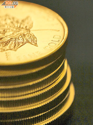 美國的貨幣寬鬆政策，鼓勵投資者購入抗通脹的黃金產品。