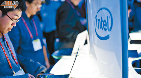 Intel創始人提出的摩爾定律面臨挑戰，因「效益改善」比「功能追求」更重要。