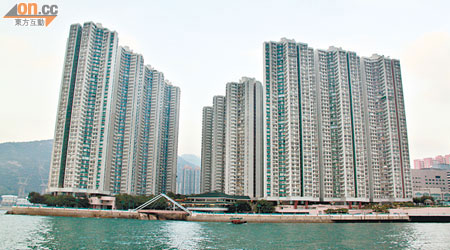 海怡半島有高層單位以695萬元售出。