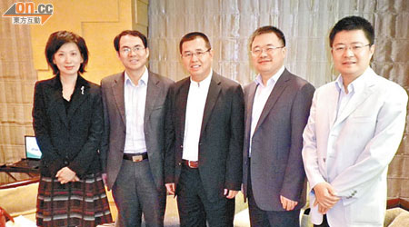賴志鴻（左二）稱，未來會與香港及海外財團研究，共同參與廣州文德埠的可行性。