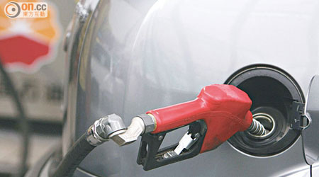 內地再度調低汽油及柴油價格。