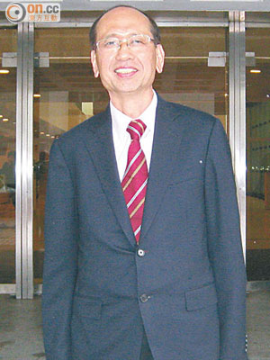 彩星集團主席陳俊豪遭兄長陳俊懷（圖）一方控告違反受信責任，案件昨開審。