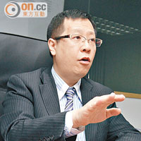 耀才執董兼行政總裁陳啟峰認為，以前海作平台引入衍生產品，有助吸引內地資金。