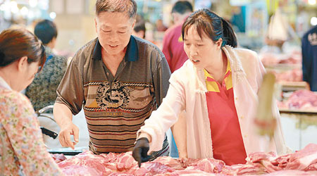 內地五月份CPI漲至2.5%，主因豬肉等價格反彈帶動。（中新社圖片）