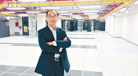 Equinix香港區董事總經理譚永耀話，數據中心保安超嚴密。