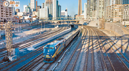 多倫多鐵路系統日趨成熟，有助城市擴展。