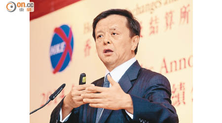 港交所董事會已批准行政總裁李小加續約三年。