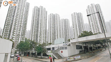 南豐新邨有兩房戶以每月一點九萬元租出。