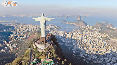 耶穌像為里約熱內盧著名地標，飽覽全市美景。