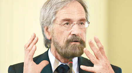 歐央行首席經濟學家普雷特稱，歐央行準備好出手。