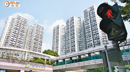 麗港城一個兩房單位僅以440萬元成交，創屋苑兩年新低。