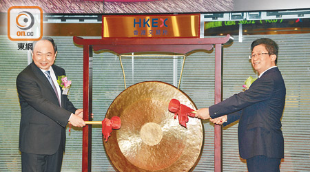 郵儲行董事長李國華（左）與行長呂家進（右），大家分到邊位真敲邊位齋擺Post嗎？（蕭毅攝）
