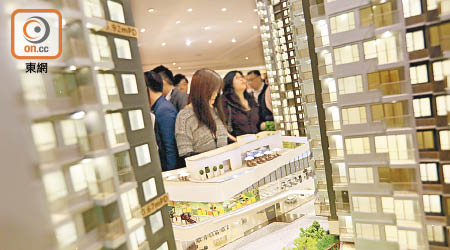 有代理指，近月香港部分逾2,000萬元的一手新盤，內地買家比例已升至40%。（資料圖片）