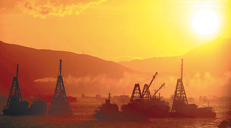 全球最繁忙港口排行榜中，香港繼續排第五。
