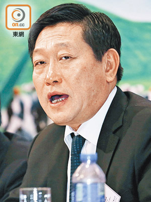 輝山乳業受不利消息困擾，董事會只餘下主席楊凱（圖）及葛坤二人。