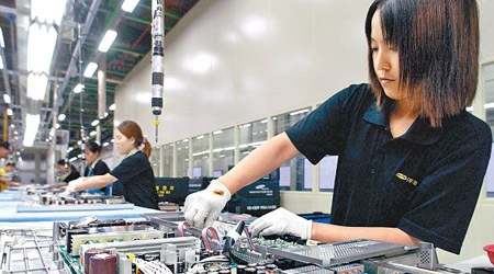 南韓是全球第一大液晶顯示材料生產國，佔全球四成份額。