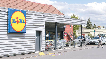 來自兩家德國的折扣超市Lidl及Aidl，近年已橫掃歐洲。