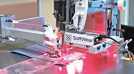 裁縫機械人Sewbot能22秒製造一件T恤。