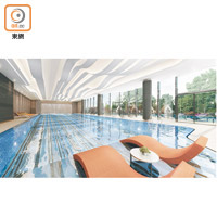 晉海會所設施多元化，提供室內、外泳池及健身室等。