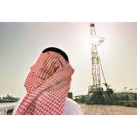 沙特阿美傳因落戶地點遲遲未有定案而影響上市日期。