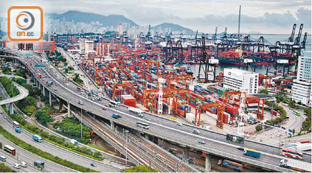 貿發局出口指數調查顯示，廠家對貿易戰感到有影響的比例增加。