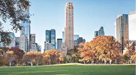 格芬買嘅「220 Central Park South」四層豪宅單位，可以俯瞰紐約中央公園無敵園景。（互聯網圖片）