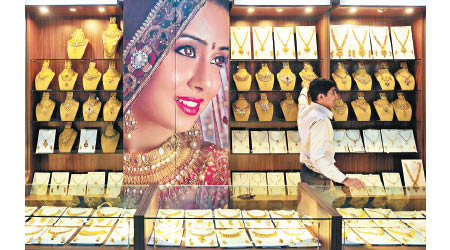 印度買家習慣於每年十二月傳統婚嫁期購入黃金。