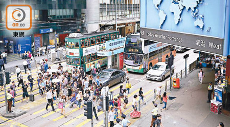 香港商界憑藉競爭優勢和營運特色，在困境中開拓另一片天。