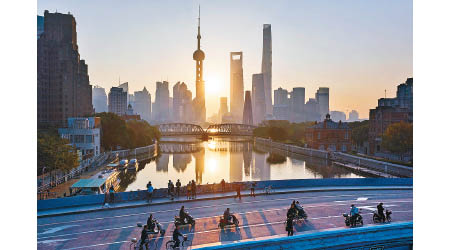 中國近年致力打擊影子銀行。圖為上海市貌。