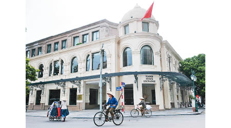 越南股市表現向好。圖為河內證券交易所。