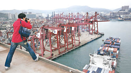 香港今年首五個月，商品整體出口貨值按年下跌2.5%。