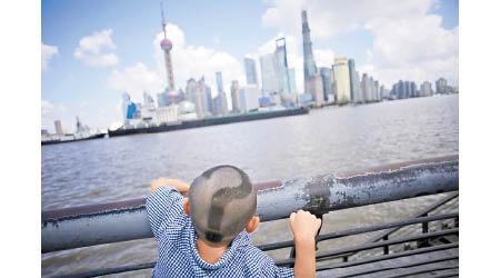 內地面對諸多不利因素，下半年經濟或再度偏軟。