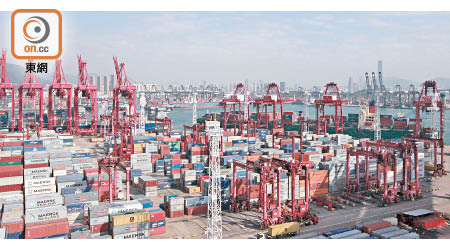 本港六月貨櫃吞吐量按年跌逾11%。