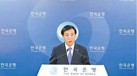 南韓央行行長李柱烈指，當地與日本出現貿易摩擦，是下調經濟增長預測的原因。
