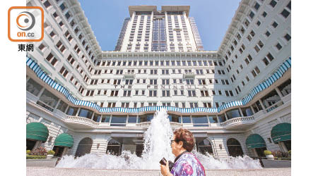 大酒店旗下半島酒店香港的出租率降至六成一。