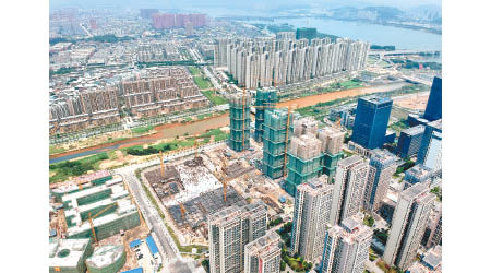 中國房地產開發投資連續三個月放緩。（中新社圖片）