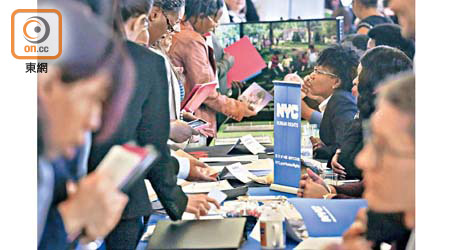 美國上周首次申領失業救濟人數增加4,000人。