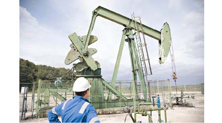 市場估計沙特加快收緊石油供應，刺激油價持續上揚。