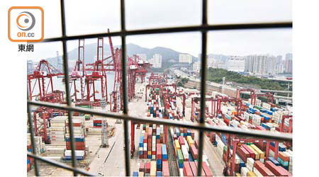 香港十月港口貨櫃吞吐量再跌4.1%。