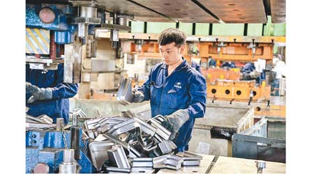十一月中國PMI數據回暖，市場對製造業是否已重拾增長意見分歧。