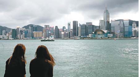 香港近年私營經濟持續惡化。