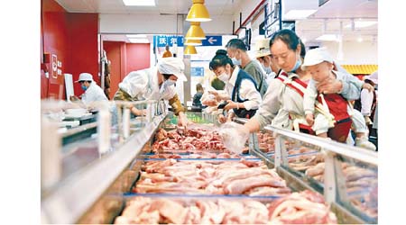 內地八月豬肉價格按年上漲逾五成。（中新社圖片）