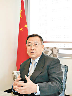 劉嘉表示，公司積極招攬新租客，以鎖定未來數年的收入。