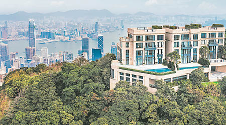 11 Plantation Road共設7座獨立洋房，可享開揚維港等海景。