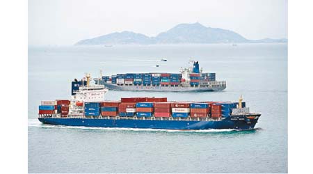 近期貨船的擠塞情況在世界各地港口有所加劇。