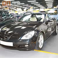 Mercedes-Benz SLK200 黑色型跑