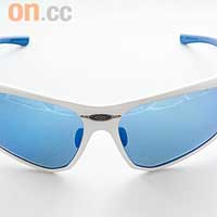 Rudy Project白×藍調校式太陽眼鏡 $1,880（C）