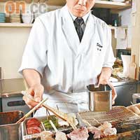 餐廳由日籍廚師吉田貴芳主理，大廚於京都出身，擁有十多年入廚經驗，來港5年，輕鬆為大家送上最正宗串燒風味。