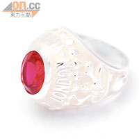 白×紅色College Ring<br> 原價$2,480　3折$744