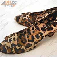 女士們可以豹紋高跟鞋一湊豹紋熱。